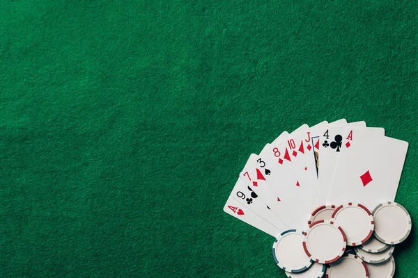 higgs app showing live dealer blackjack and roulette tables